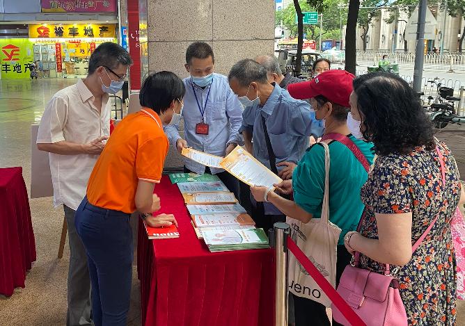 龙凤区图书馆新任领导引领变革，塑造未来之路